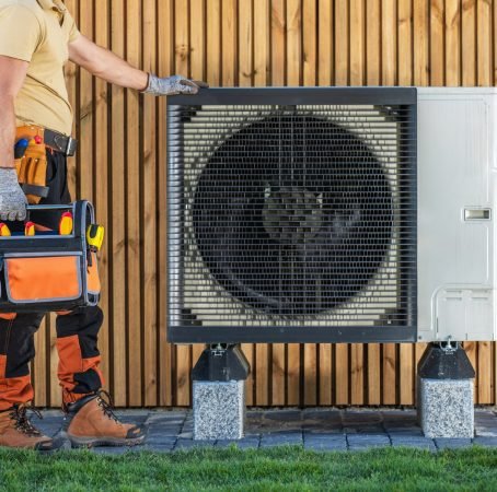 Professional HVAC technicians working in NYC