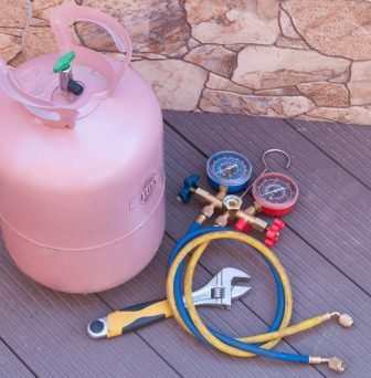 AC gas refill and Freon recharge service in New York City