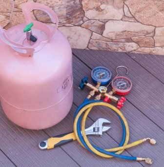 AC gas refill and Freon recharge service in New York City